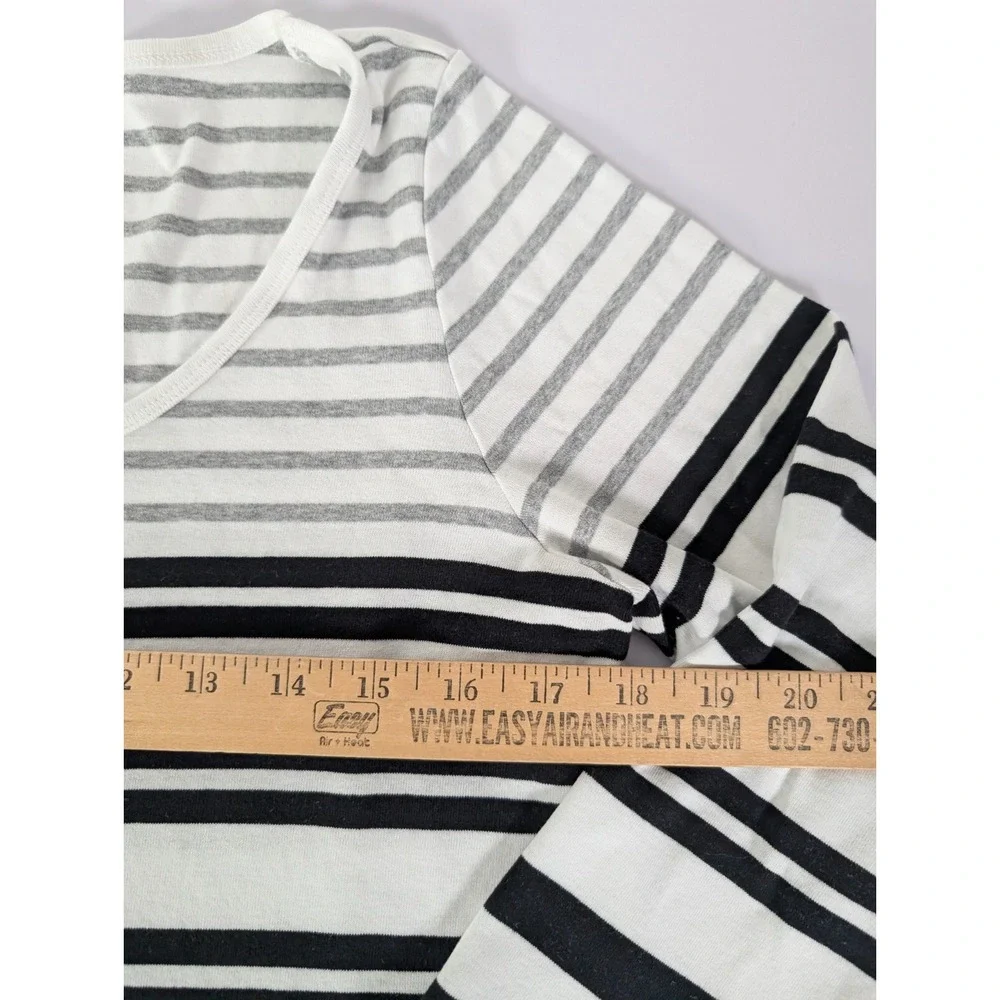 Tommy Bahama Top Women's Large Black White Striped‎ 3/4 Sleeve Casual Stretch